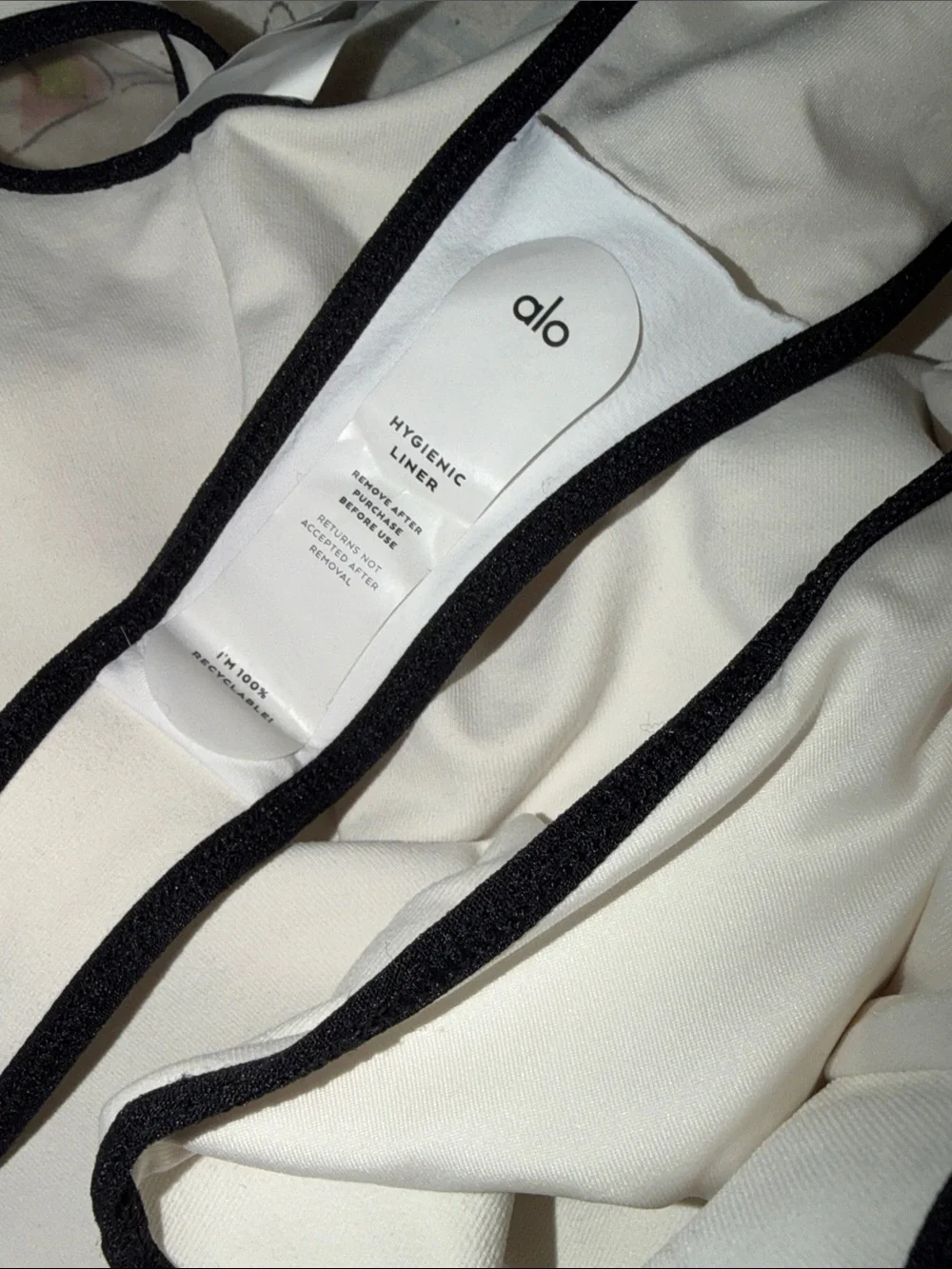 NWT ALO Yoga Supernova Bodysuit - Ivory/Black size Small